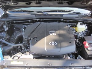Toyota Tundra Performance Air Intake - K&N Engineering - Drop In Air Filter - `05-`10